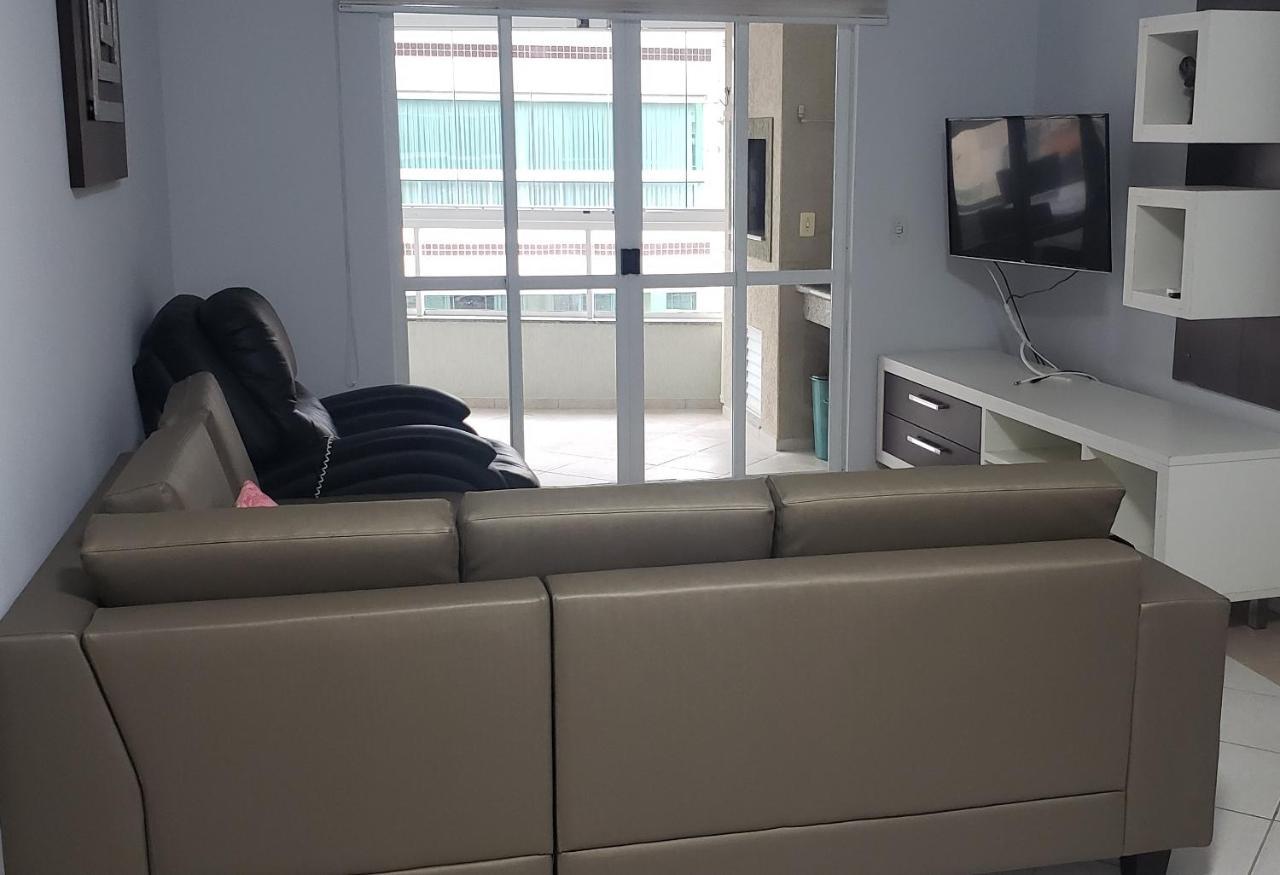 Apartamento Confortavel Em Meia Praia - 200 Metros Da Praia Itapema Exterior foto